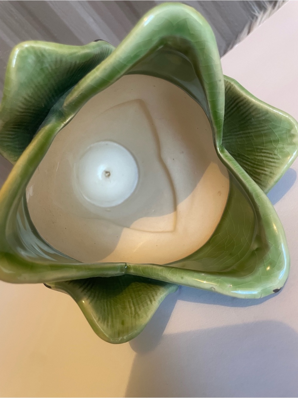 RARE Green Cabbage Leaf Asparagus Porcelain Flower Vase Majolica Style 7-1/2” - Picture 7 of 9